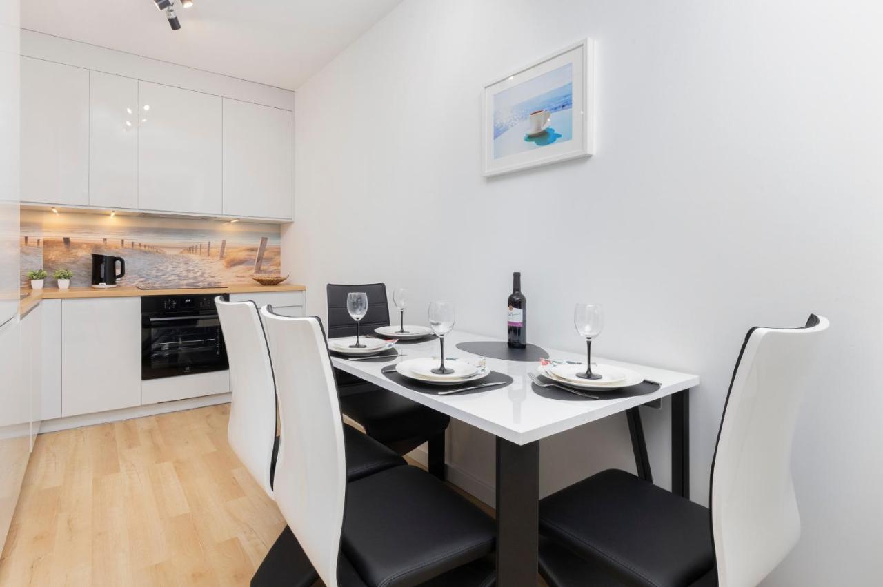 Plac Unii Apartment Gdynia By Noclegi Renters Eksteriør billede