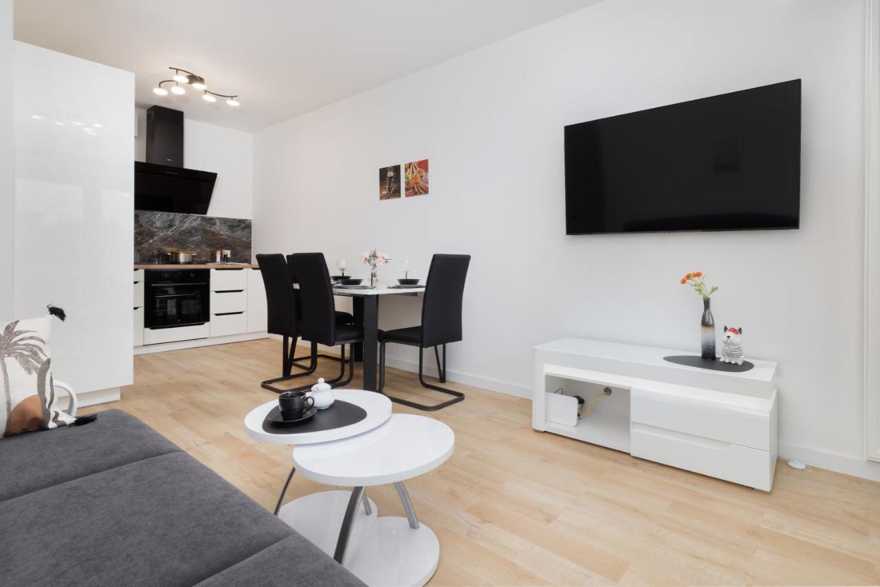 Plac Unii Apartment Gdynia By Noclegi Renters Eksteriør billede